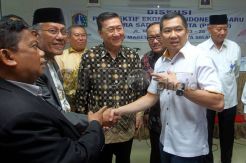 Cawapres Hary Tanoesoedibjo berdiskusi dengan Forum Kerukunan Umat Beragama