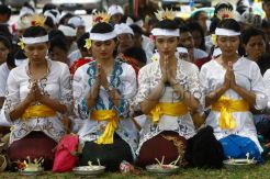 Upacara Melasti sambut Nyepi
