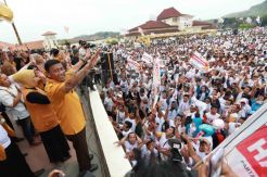 Capres Wiranto kampanye di Semarang