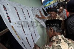Warga Makassar padati TPS