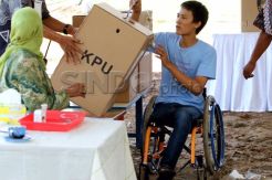 Penyandang disabilitas gunakan hak pilihnya