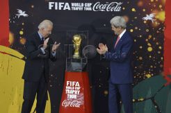 Tur trofi Piala Dunia di AS