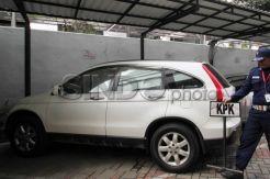 Mobil Airin disita KPK terkait kasus Wawan