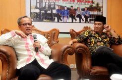 Diskusi money politic