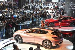 Parade mobil terbaru di Auto China 2014