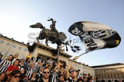 Fans Juventus rayakan gelar juara Serie A