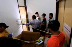 Polisi lakukan Olah TKP di KPU Manado