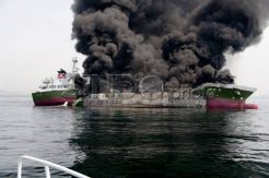 Kapal tanker Jepang terbakar di perairan Himeji