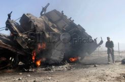Militan Taliban Serang Konvoi Truk NATO