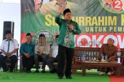 Muhaimin Iskandar Hadiri Silaturahmi Kyai Sarung
