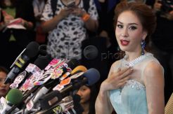 Status Politik di Sosmed, Ratu Kecantikan Thaliand Mudur