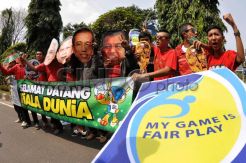 Capres-Cawapres Sambut Piala Dunia