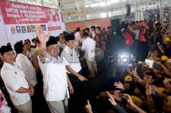Ribuan Warga Medan Sambut Prabowo