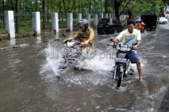 Hujan Deras, Ruas Jalan Tergenang Air