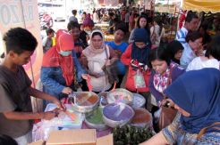 Pasar Takjil Benhil Ramai Pengunjung