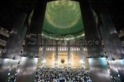 Jumat Pertama Ramadhan, Masjid Istiqlal Dipadati Jamaah