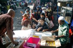 Warga Malang Padati Operasi Pasar