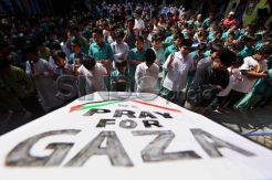 Shalat Ghaib Untuk Anak-Anak Palestina