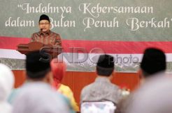 Menakertrans Pastikan Tenaga Kerja Alih Daya Berhak Mendapat THR