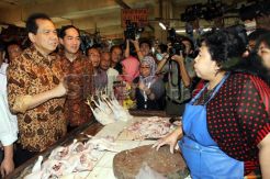Pemerintah Pastikan Stok dan Harga Sembako Stabil