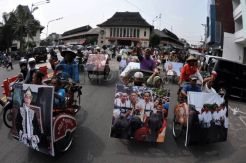 Tukang Becak Rayakan Kemenangan Jokowi-JK