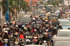 Pemudik Motor Padati Cirebon