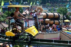 Liburan di Karangsetra Water Land