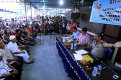 Kapolda Sulut Gelar Dialog Dengan Dua Kelompok Berseteru