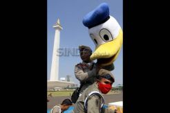 Penertiban PKL Liar di Monas