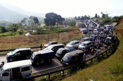 Arus Balik Lingkar Gentong Padat Merayap