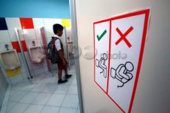 Rehabilitasi 100 Toilet SD Sekelas Hotel Bintang 3 di Bandung