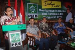 Membangun Indonesia dari Pertanian dan Penguatan Desa