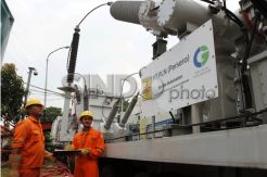 PLN Operasikan Trafo Mobile