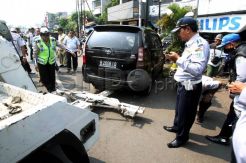 Puluhan Mobil Terjaring Razia Parkir Liar di Jakarta Timur