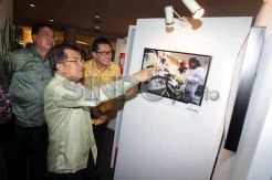 PMI Luncurkan Buku Fotografi Menembus Batas