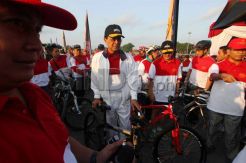 Sultan Turut Bersepeda Meriahkan HUT TNI ke-69
