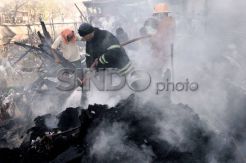 Lapak di Pasar Pabaeng-Baeng Makassar terbakar