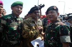 29 Kepala Daerah Terima Baret dan Brevet TNI