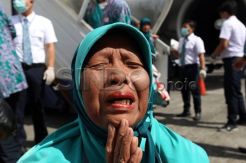 Jamaah Haji Kloter Pertama Surabaya Mendarat
