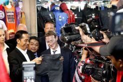 Jokowi Ajak Pendiri Facebook Mark Zuckerberg Blusukan ke Tanah Abang