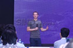 Pendiri Facebook Mark Zuckerberg Kampanyekan internet.org