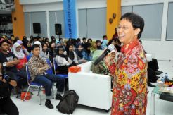 Kuliah Umum Dirut Bank Mandiri di Telkom University