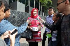 KPK Periksa Anak Bupati Karawang