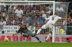 Gol Ronaldo, Pepe, dan Benzema Bungkam Barcelona