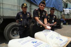 Bea Cukai Jawa Timur Sita Biji Plastik Bersubsidi
