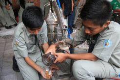 Siswa SMK Negeri 1 Singosari Sukses Mengolah Limbah Plastik Menjadi BBM