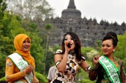 Via Valen Hibur Finalis Ratu Jamu Gendong 2014