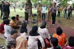 Cawagub Djarot Berdialog Dengan Warga di Pasar Minggu