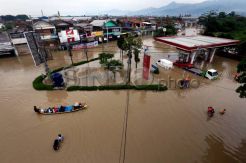 Banjir Rendam Sejumlah Kawasan di Kabupaten Bandung
