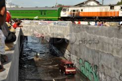 Banjir Menggenangi Underpass Makamhaji Sukoharjo